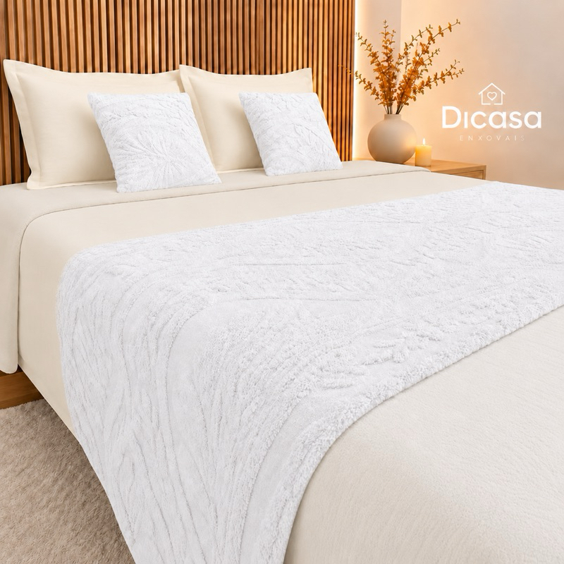 Kit 3 Peças Cama Posta 1 Peseira e 2 Capas de Almofada Decorativa Flannel Elegante Chique Casa Rica