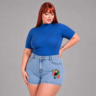 Short Jeans Plus Size Marmorizado Com Bordado Tucano