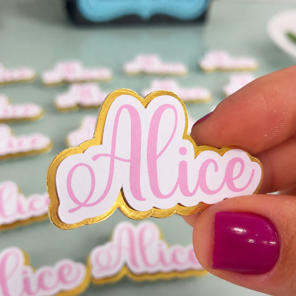 Aplique de Nome Personalizado 3D com Lamicote Dourado para Lembrancinhas Festa Infantil