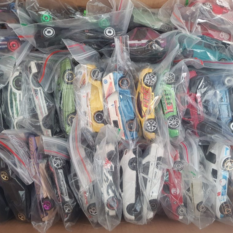 Miniaturas Hot Wheels fora da embalagem