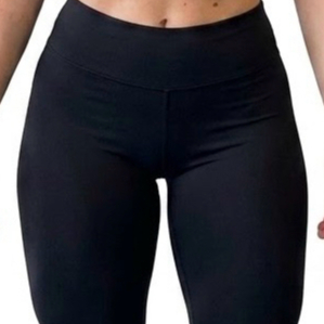 Calça Legging Feminina Suplex Cós Alto Academia Fitness Zero Transparência Grossa Cintura Alta Costura Reforçada Leg