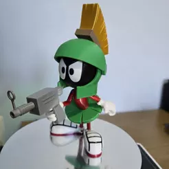 👽 Boneco Decorativo Marvin, o Marciano – Aproximadamente 15 cm – Impressão 3D
