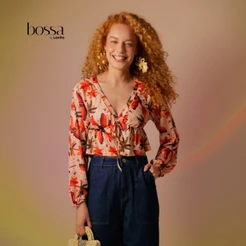 Lovito Bossa Blusa Feminina Manga Longa Estampada Decote V BLB479BRL509