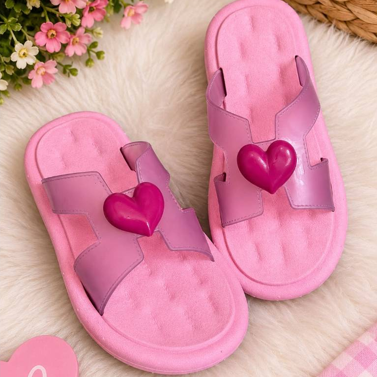 Chinelo Infantil Feminino Coração Leve Confortável Lançamento Juvenil Dia a dia