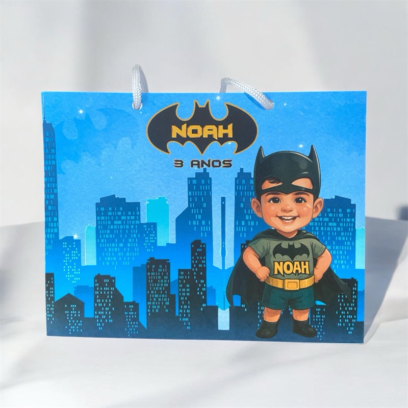 Sacolinha personalizada do Batman | Sacolinha e Lembrancinha de Aniversário tema Batman - DESMONTADAS