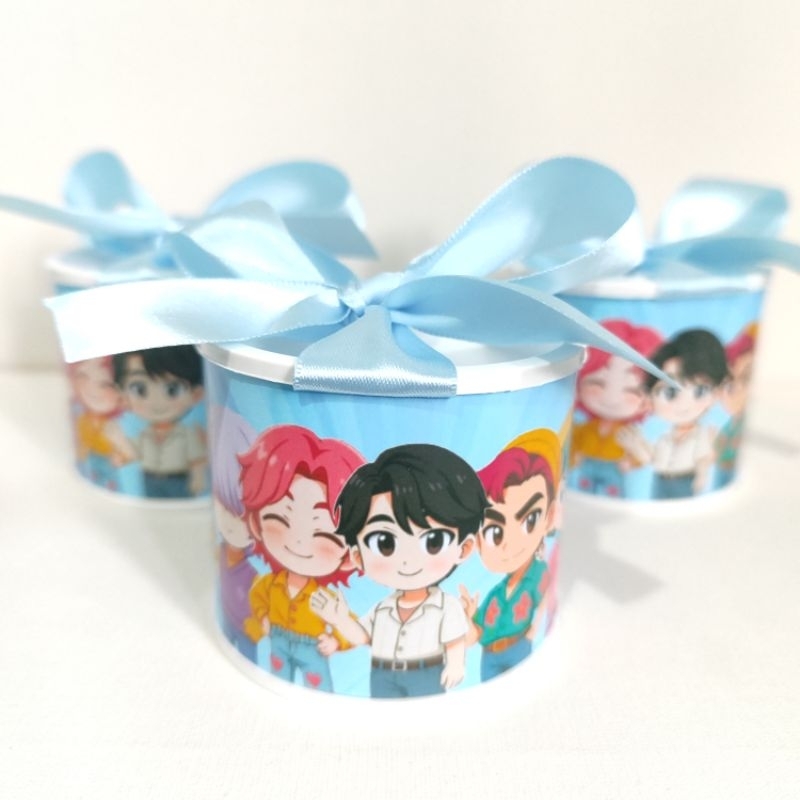 Tubolatas Personalizadas 5x6 SAJA BOYS - Lembrancinha Maternidade/Festa Infantil/ Chá de bebê - DIVERSOS TEMAS