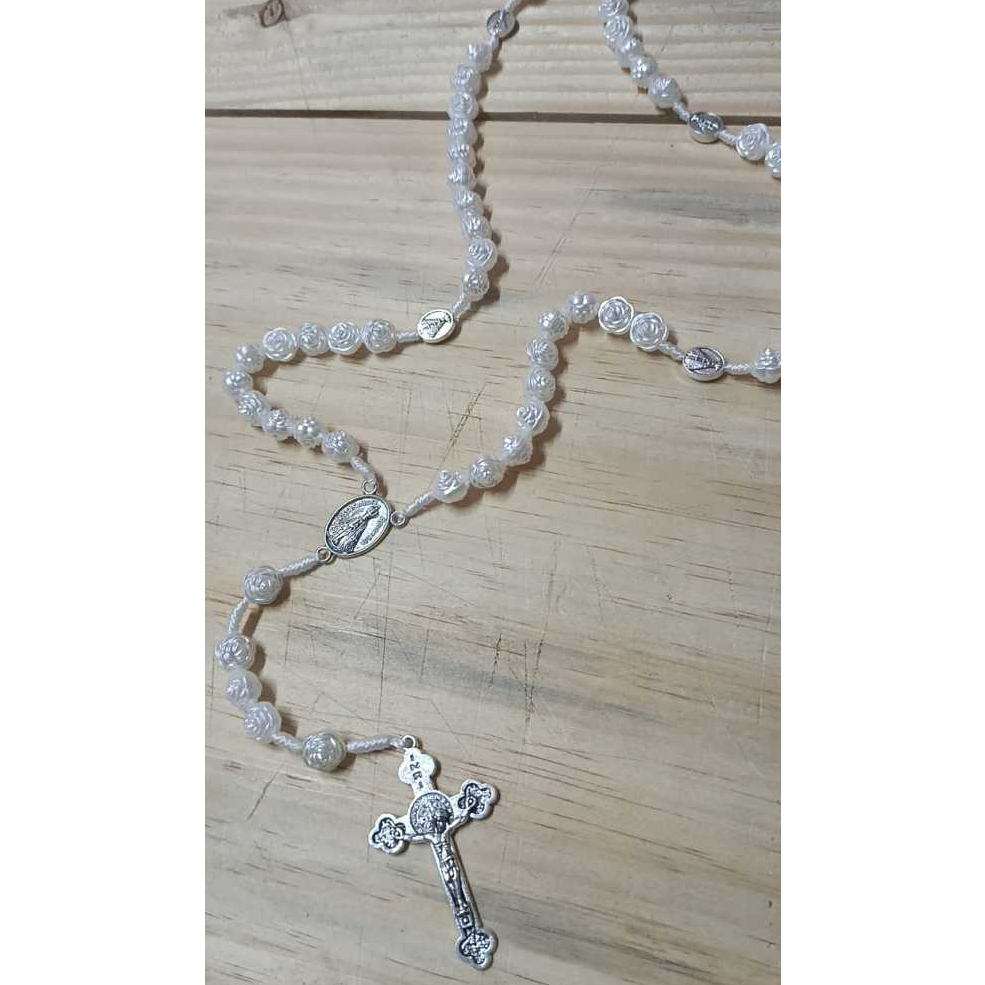 Terço em Formato de Rosas Nossa Senhora Aparecida Devocional Fé Espiritualidade Oração