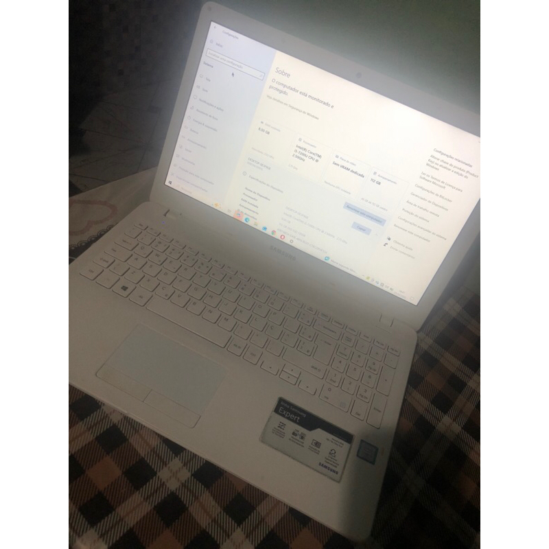 vendo ese Notebook da Samsung 8 RAM semi novo na promoção