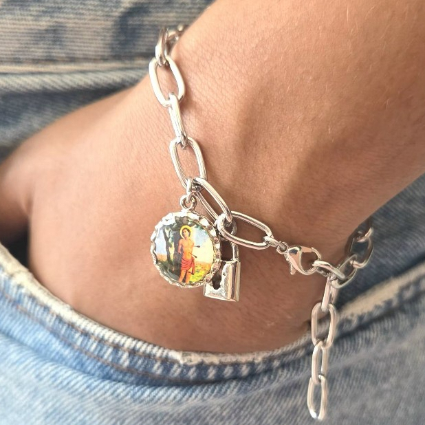 Pulseira da Consagração São Sebastião Inox + Oração — Proteção e Força | Presente Religioso Católico