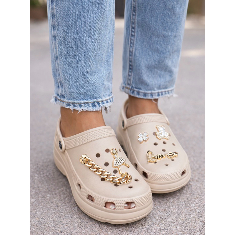 Babuche Plataforma Yvate com apliques