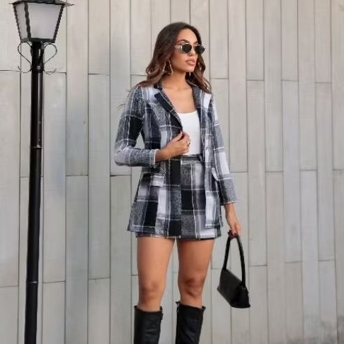 Conjunto Feminino Flanelado Blazer e Short Saia Xadrex