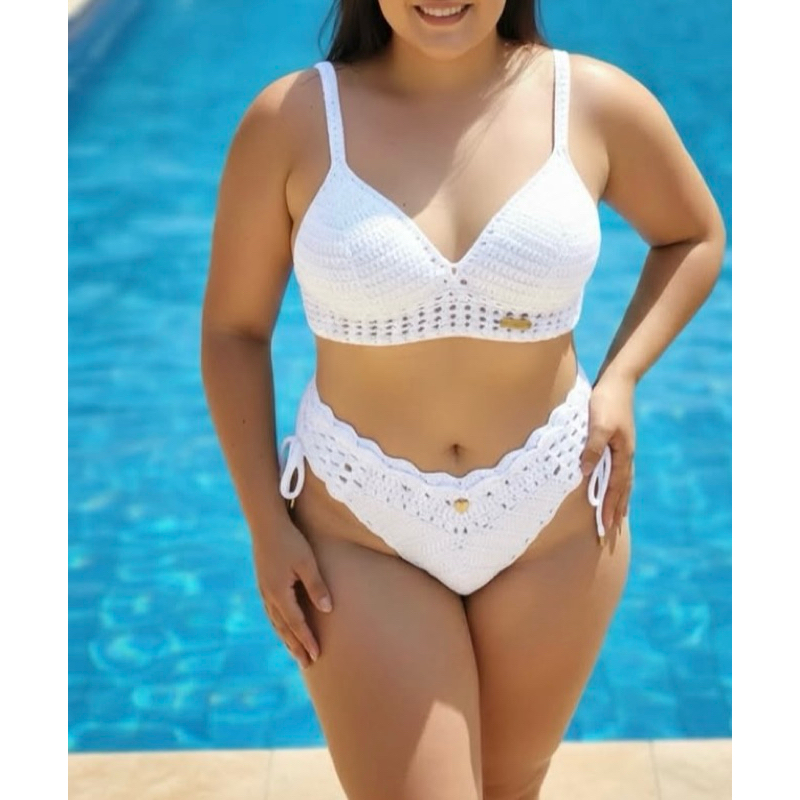 Plus Size biquínis em crochê modelo 1 com alça grossa e modelo 1 com alças com babado