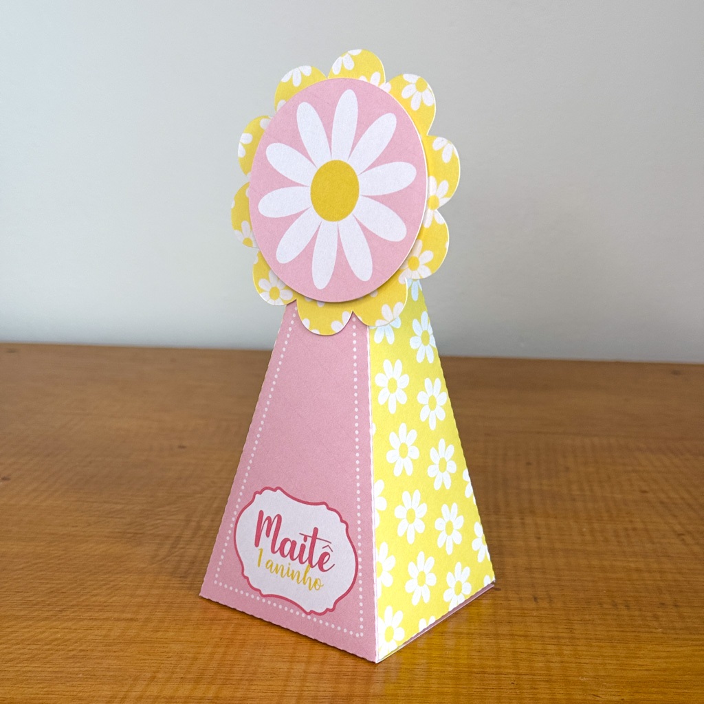Caixinha Cone Piramide Margarida Rosa  para Lembrancinha para Festa Personalizada Qualquer Tema