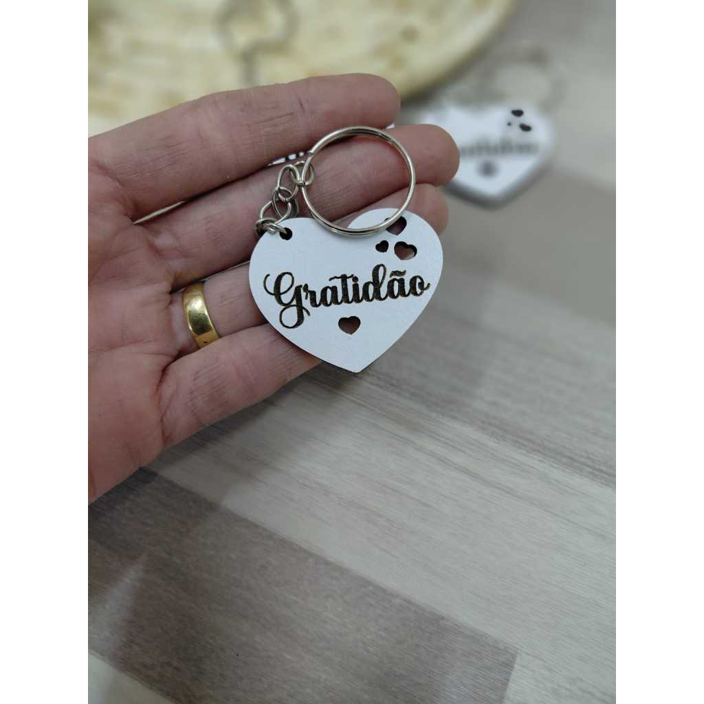 Chaveiro MDF Branco Lembrancinha Religiosa Personalizada Brinde Evento Batizado Casamento