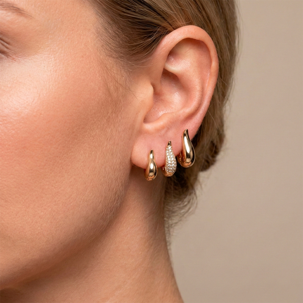 Brinco Argola Trio Tulipas Lisas e Cravejada Cristal Banhado a Ródio Branco ou Ouro 18k Feminino Semi Joias