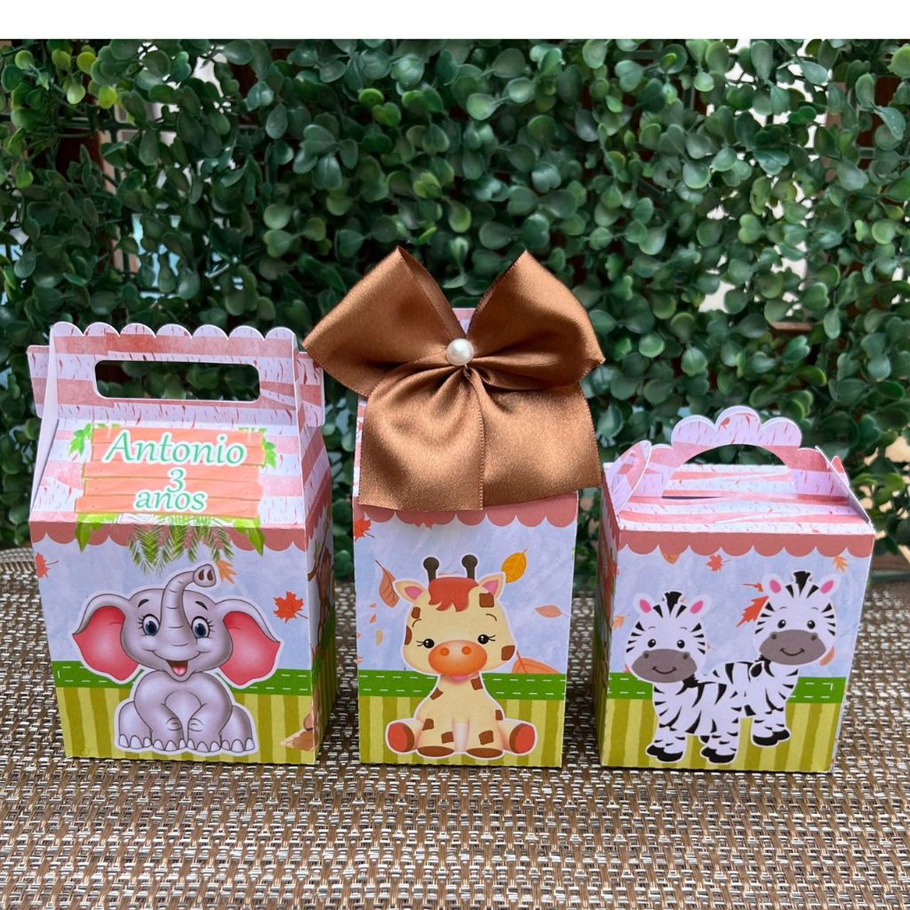 Lembrancinha personalizada Safari Menino/Kit 30 lembrancinha infantil/caixinha Safari menino/Todos temas