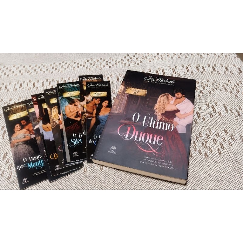 Ele e uma série Clube 1797
Livro: O Último Duque 
Autora: Jess Michaels 
E esse o décimo