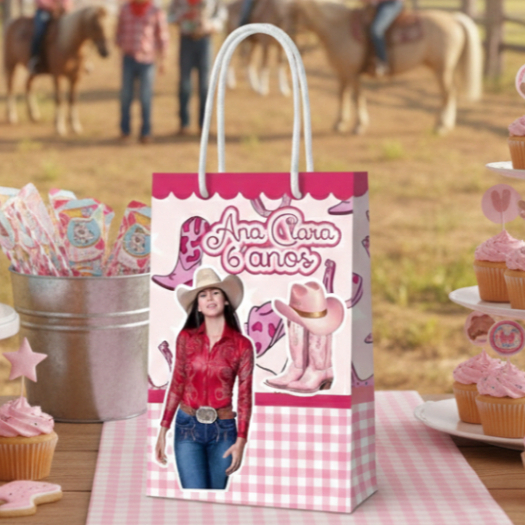 Sacolinha (M)| Sacola Ana Castela Boiadeira l Personalizada |Lembrancinha de Aniversário | PEGUE E MONTE