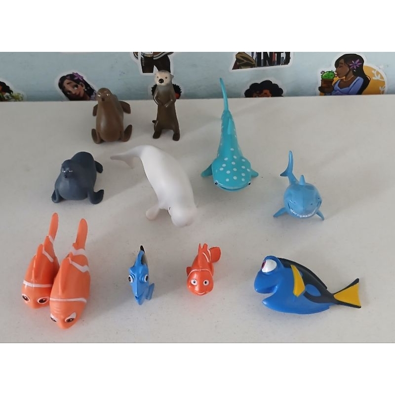 BONECO MINIATURA PROCURANDO DORY NEMO MARLIN TUBARÃO BALEIA BAILEY DESTINY BRUCE FLUKE RUDDER LONTRA