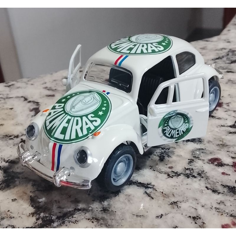 Miniatura Volkswagen Fusca Herbie Branco Time De Futebol Ícone de Estilo e Pensado em em Cada Detalhe