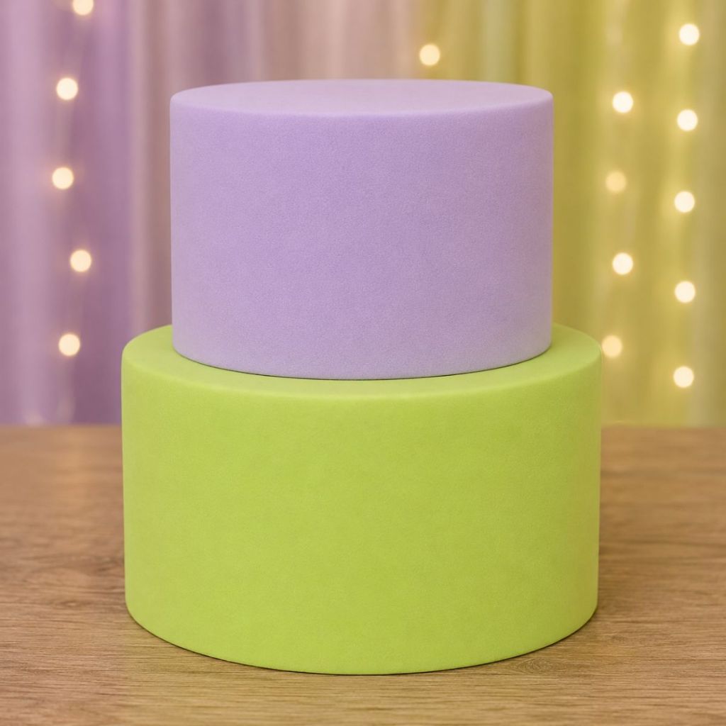 Bolo Fake Chá Revelação Verde Limão e Lilás em EVA Decorativo 2 Andares Sem Detalhes no Bolo