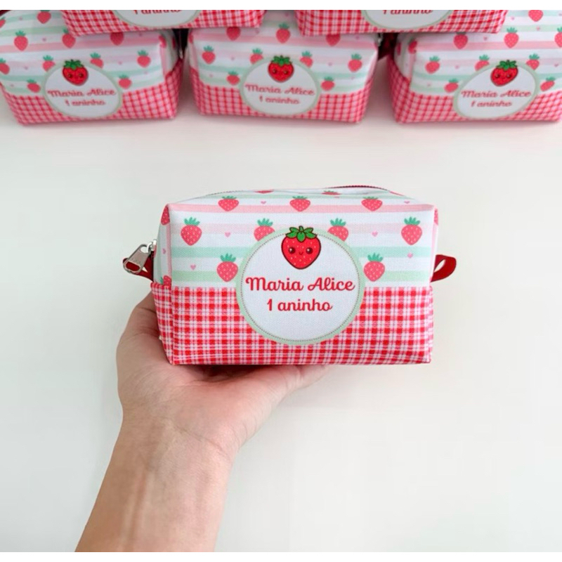 Kit 10 Bolsinhas Necessaire Personalizada lembrancinhas aniversário Box G Morango