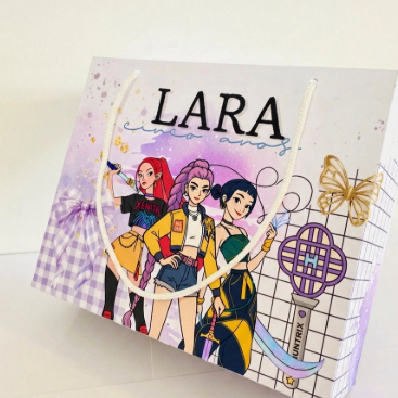 Sacolinha Personalizada Guerreiras do Kpop | Lembrancinha Infantil Luxo com Nome | Bolsinha Surpresa Festa Kpop