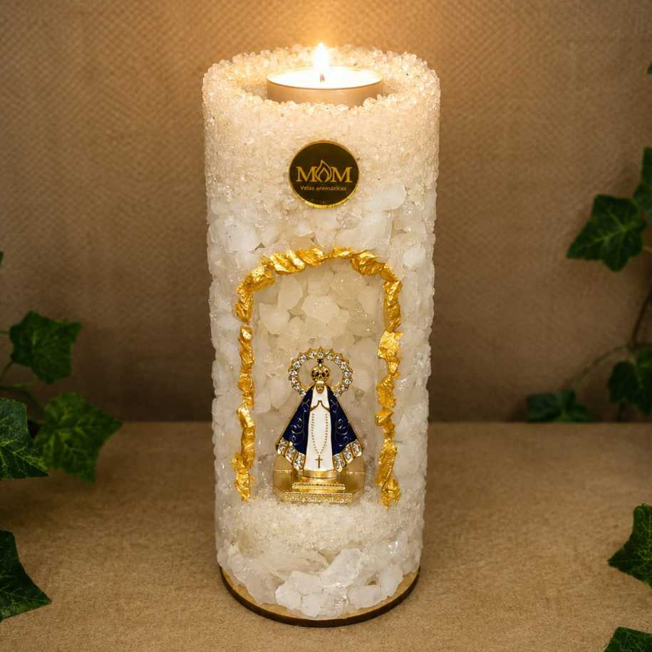 Vela Gruta Branca Nossa Senhora Artesanal + 4 Refis | Pedras de Quartzo - Velas Aromáticas  Presente