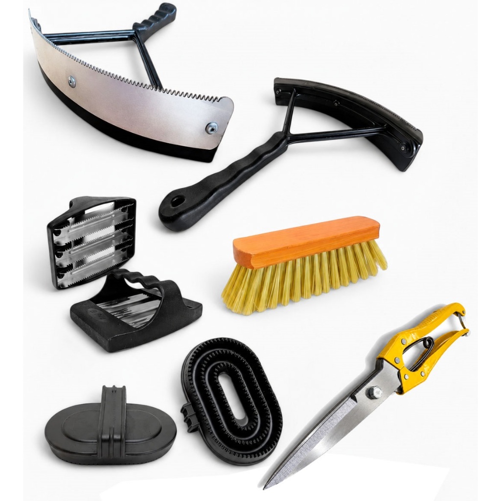 Kit Limpeza Cavalo Rodo Raspador Tesoura Raspadeira Escova