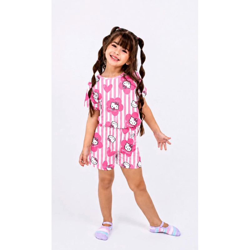 kit 2 ou 3 pijama infantil shorts e camiseta menino menina suede premium aveludado estampa sortida