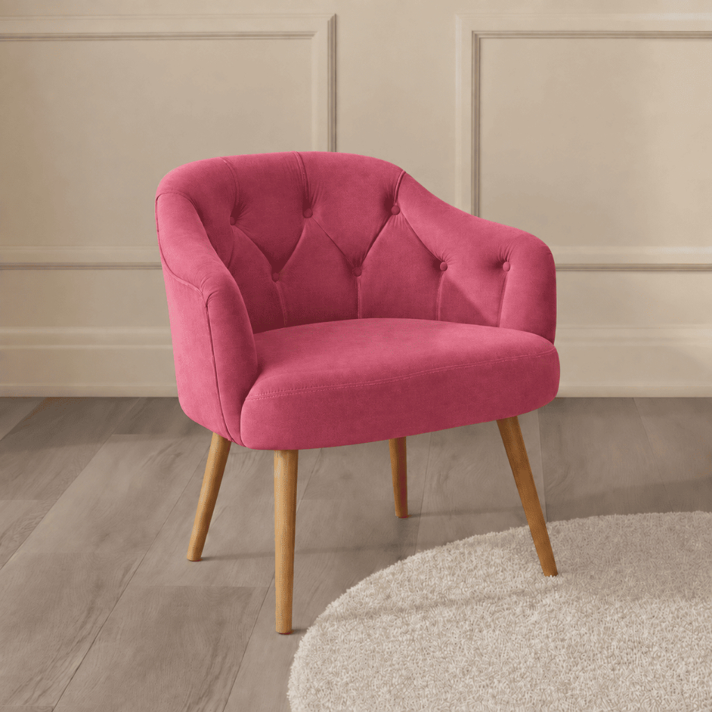 Poltrona Rubi Decorativa Veludo Detalhe Capitonê e Pés em Madeira Sala Estar Quarto - AV MOVEIS