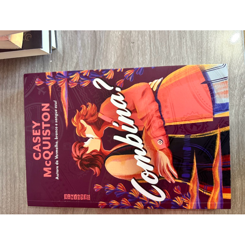 Livro Combina de Casey McQuiston