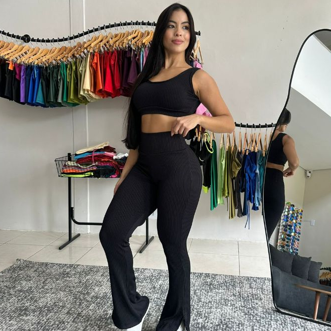 Conjunto fitness bailarina legging FLARE cintura alta e top regatinha canelado 3D versátil