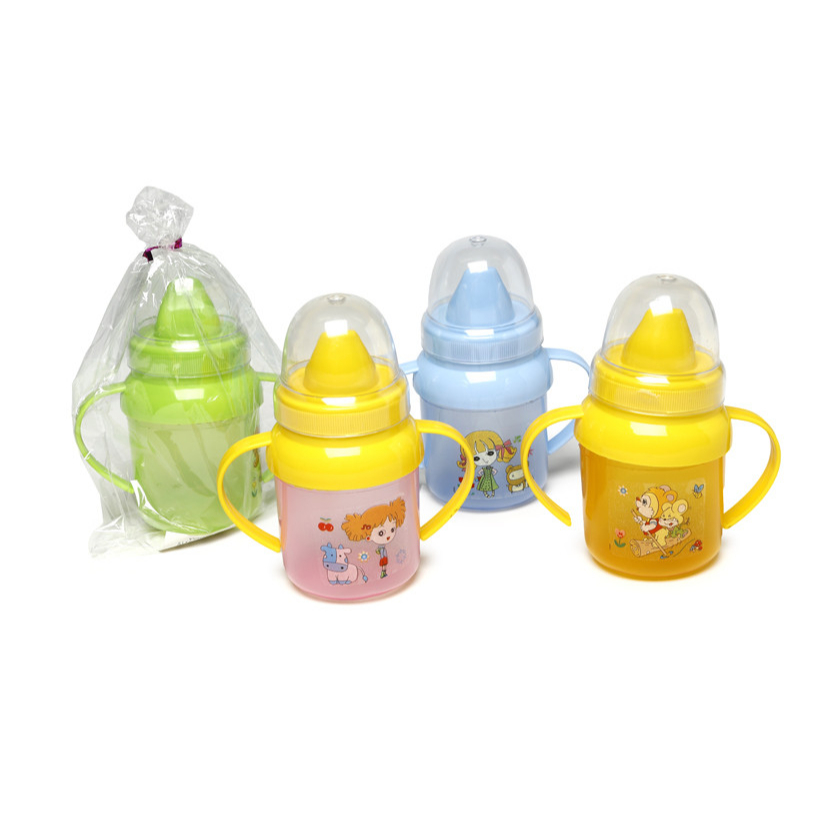 Copo Infantil com Alça e Bico 150ml Cores Variadas Plástico Resistente e Durável Ideal para Presente e Segurança