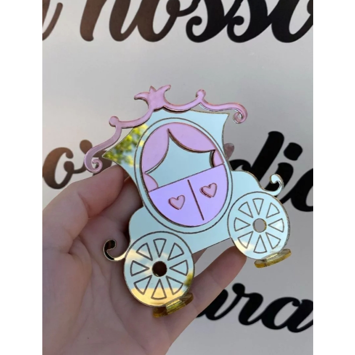 Carruagem Acrílico Luxo Realeza – Aplique Princesa para Personalizados, Festa Infantil, Caixas Decoradas e Lembrancinhas