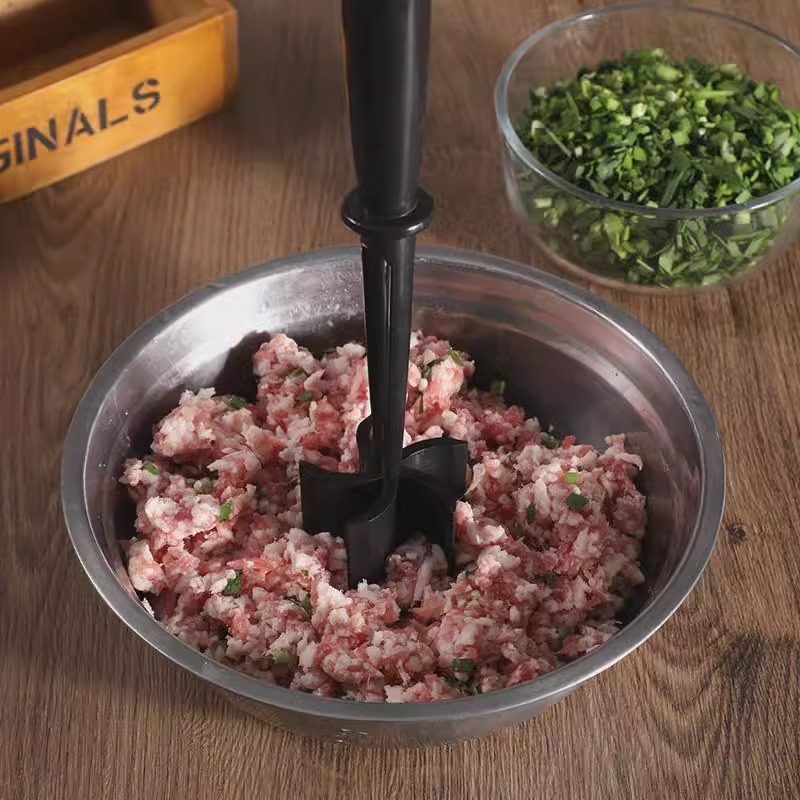 Detalhes do Utensílio Multifuncional de Cozinha - Tritura Carne, Desfia Frango e Amassa Legumes com Lâminas Chanfradas