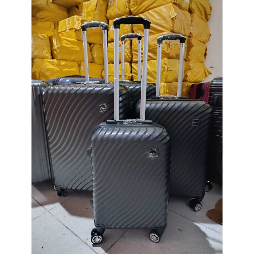 PROMOCAO MALA DE VIAGEM GRANDE 23KG PARA  DESPACHO EM  AVIAO EM FIBRA ABS  RODINHA 360  E MALA DE 9KG ATE 40KG