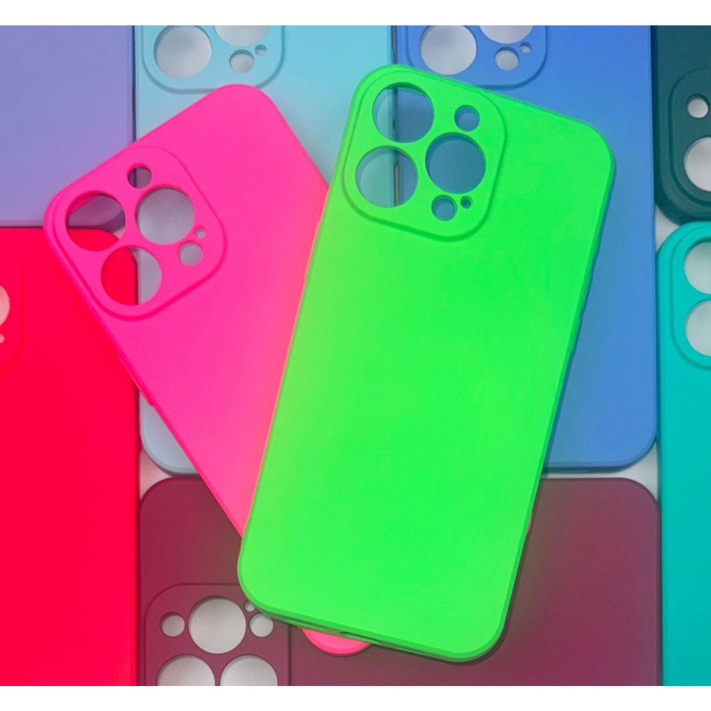 Capinha Case Silicone Aveludada P/ iPhone 15 Pro Max Silicone Proteção de Câmera Interior Aveludado