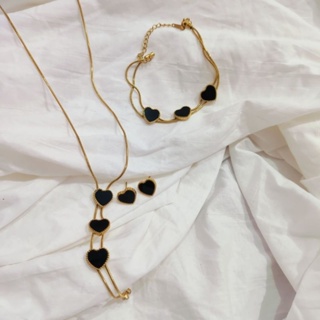 conjunto colar, brinco e pulseira de coração resina em aço inox dourado em Oferta na Shopee