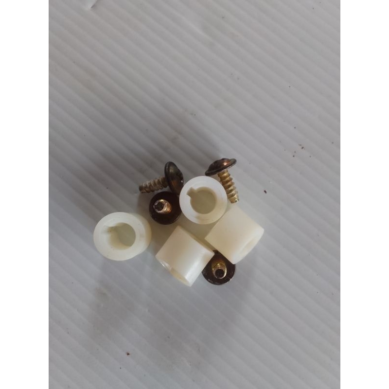 PARAFUSOS E SUPORTES DA PLACA INTERFACE BWM BWC BWB USADOS