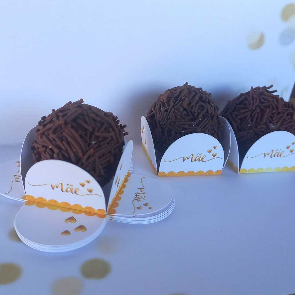 forminha 4 pétalas dia das mães - forminhas para doces - forminha personalizada