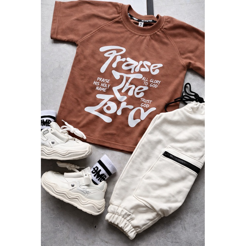 Camiseta Infantil 255g Premium – Oversized Streetwear, Algodão Encorpado Alta Qualidade | OVERSIZED praise caramelo