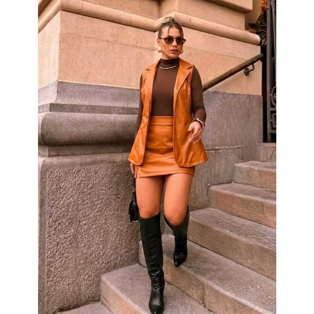 Conjunto Feminina Colete e Short Saia com Elástico Atrás  Couro Fake