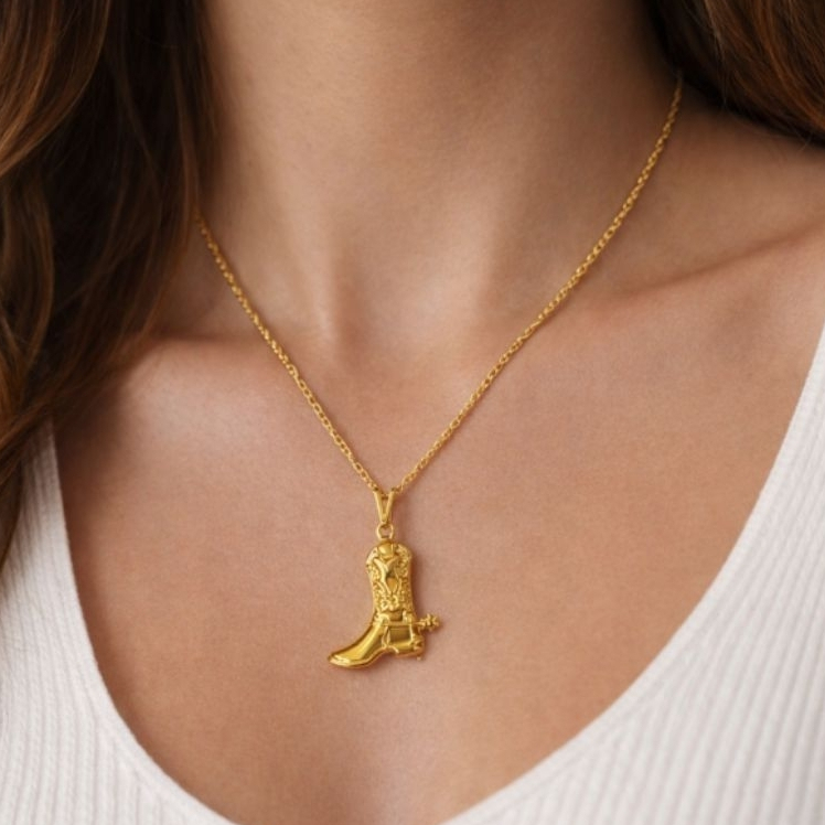 Colar feminino delicado com pingente de bota Country Dourado folhado a ouro