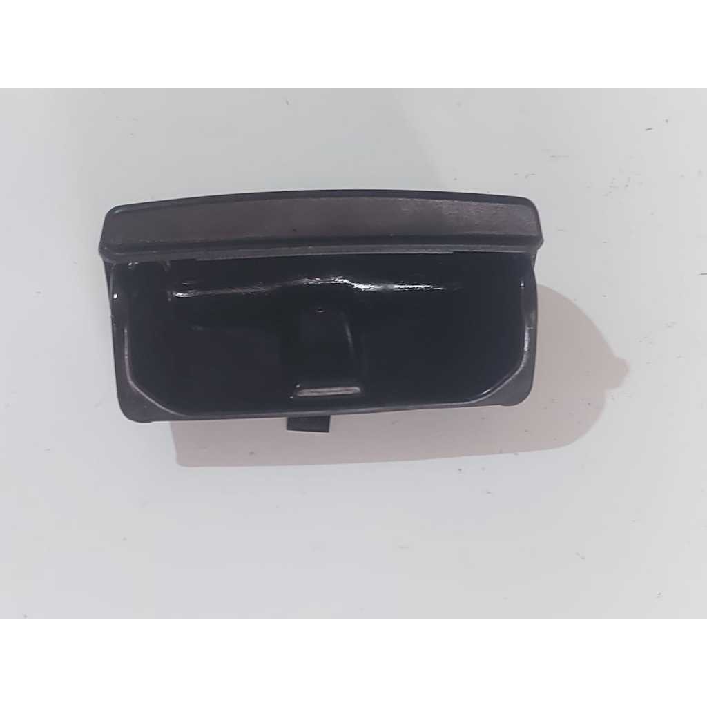 Cinzeiro do Console Central do Vectra GM, 1997/2005, original, 90414100.