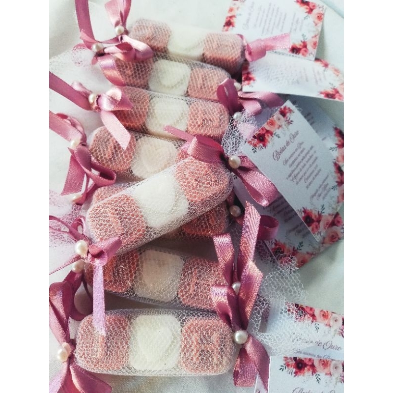 20 Sabonete com iniciais dos noivos lembrancinha casamento personalizada
