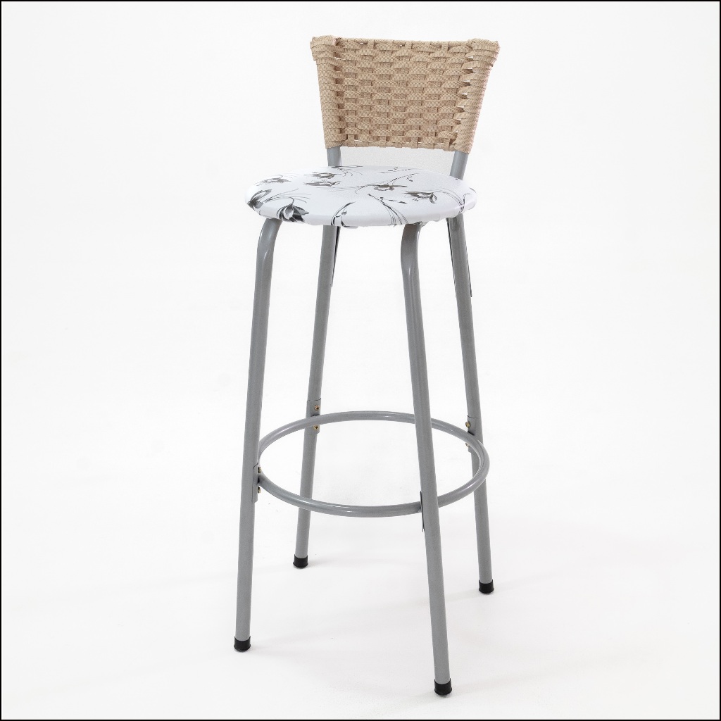 UMA BANQUETA ALTA TRICO ELO PARAFUSO QUE UNE DESIGN E CONFORTO ESTRUTURA PRATA