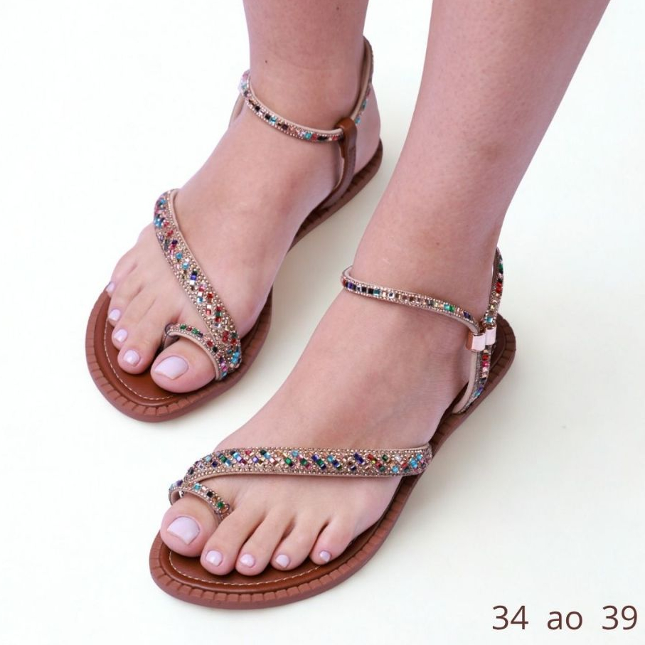 Rasteira De Pedraria com Strass Colorido e Tira no Tornozelo Sandália Pedraria Luxo Boho