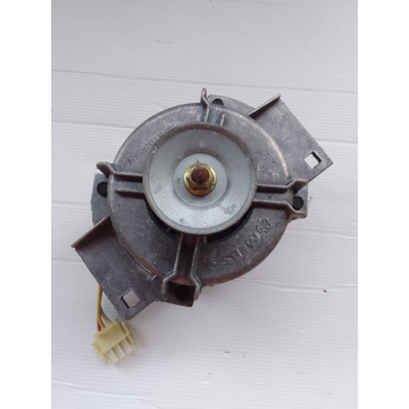 Motor Weg 1/4 semi novo da lavadora Brastemp Cônsul bwr/bll/bwq/bwm/bwc 127v usado
