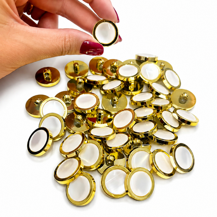 Botão costura dourado centro madre pérola - plástico com pézinho 20Mm 32 L - 30/20/10 unidades